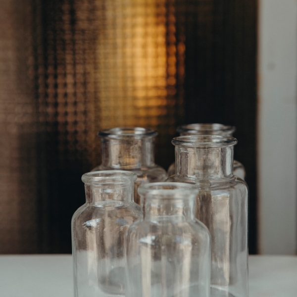 Milchflaschen Vasen Set aus Glas in verschiedenen Höhen für Tischdekoration Hochzeit